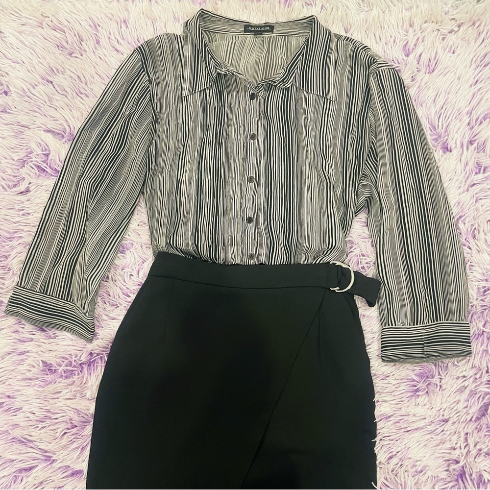 NOTATIONS Funky Black and White Collared Button Up Shirt - Women’s Size XL